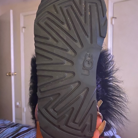 Ugg classic short II fluff - Picture 3 of 8